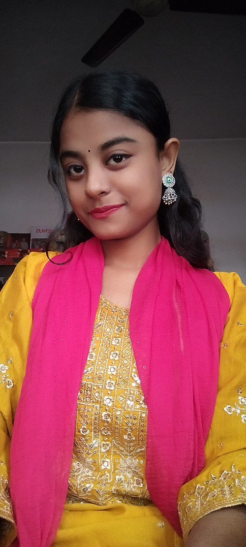 Ragini Singh  home tutor in Varanasi.